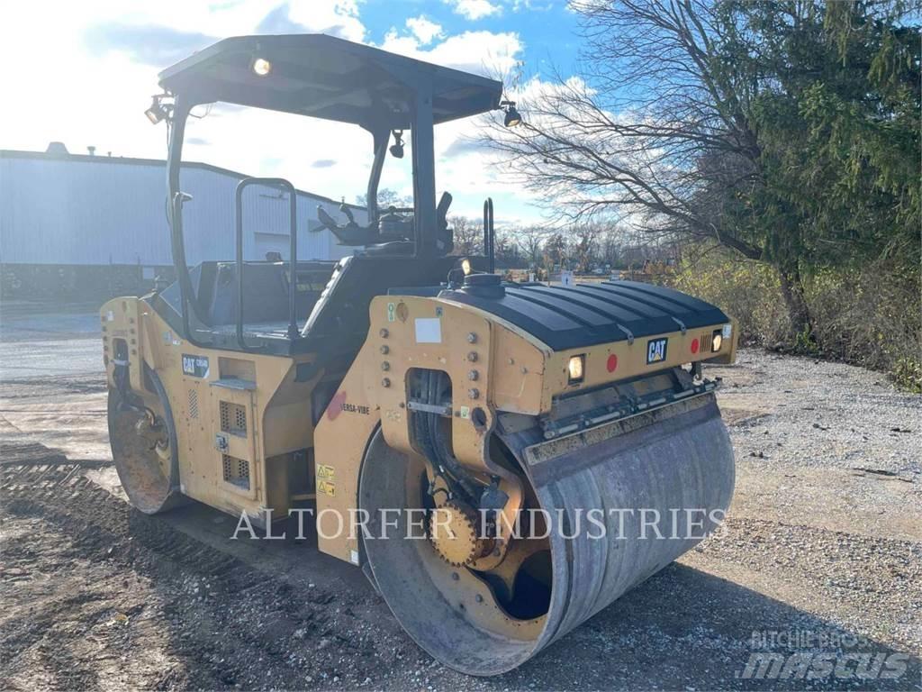 CAT CB54B Rouleaux tandem