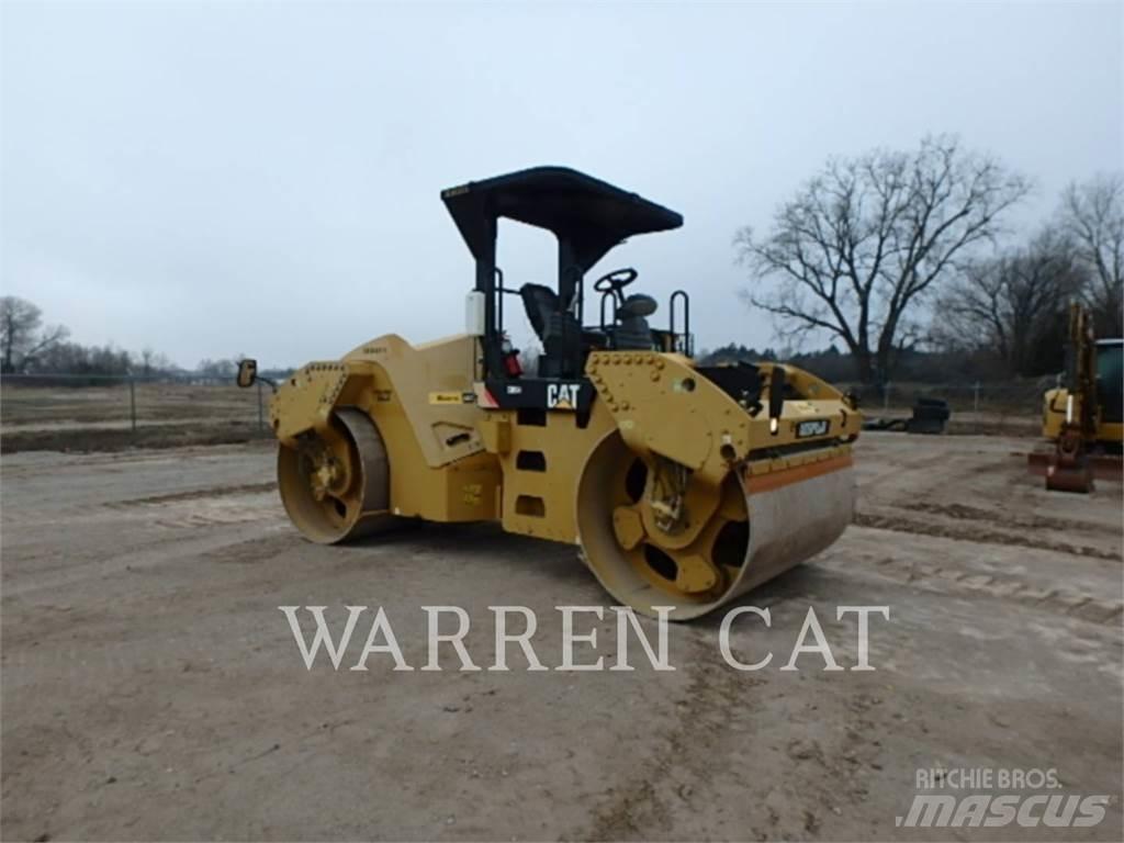 CAT CB64 Finisseur