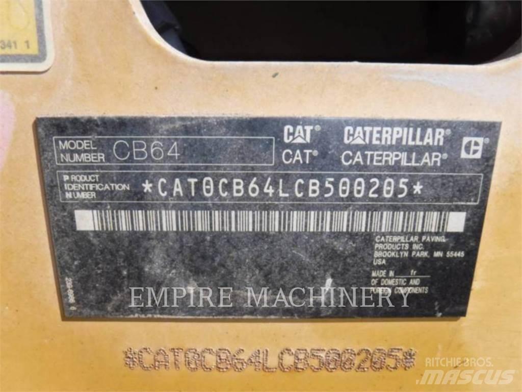 CAT CB64 Rouleaux tandem