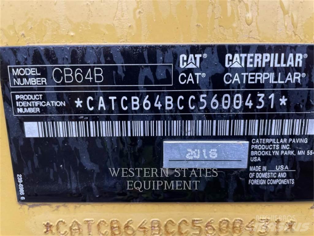CAT CB64 Rouleaux tandem