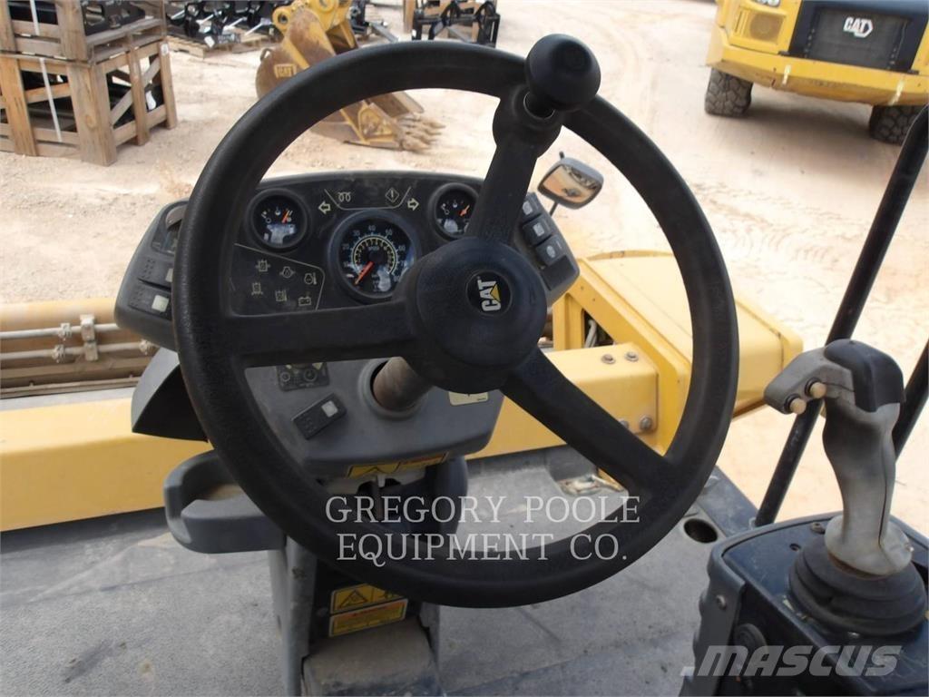 CAT CB64 Rouleaux tandem