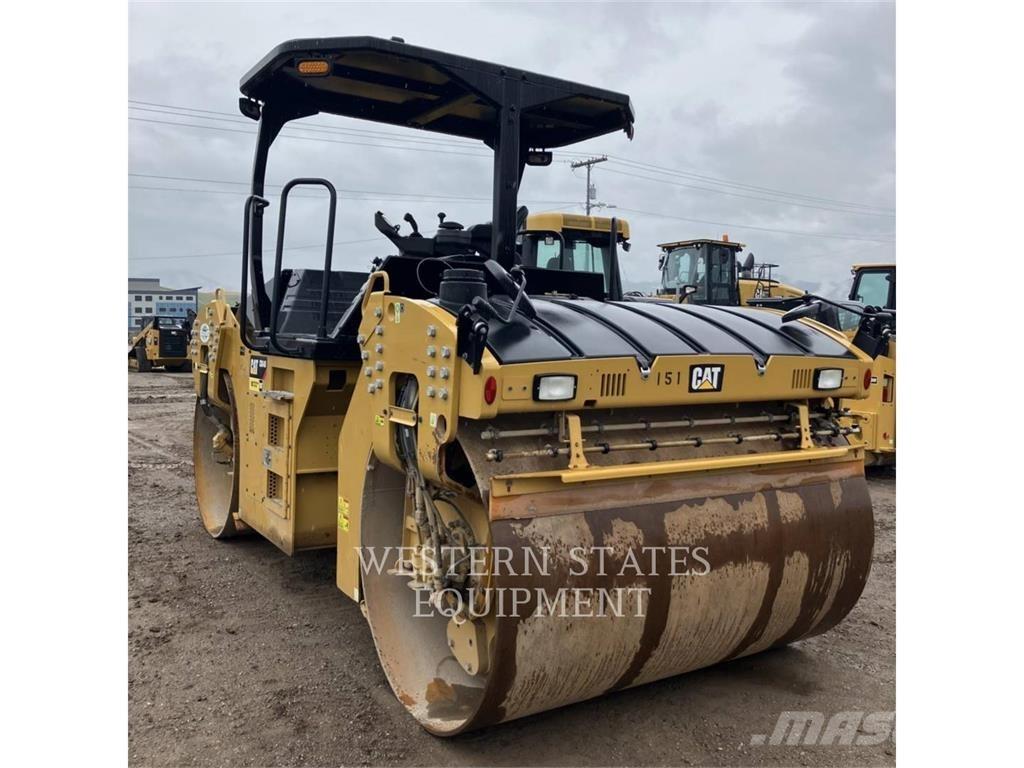 CAT CB64 Rouleaux tandem