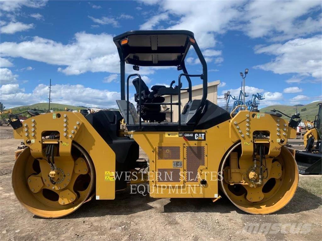 CAT CB64 Rouleaux tandem
