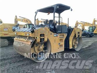 CAT CB64B Rouleaux tandem