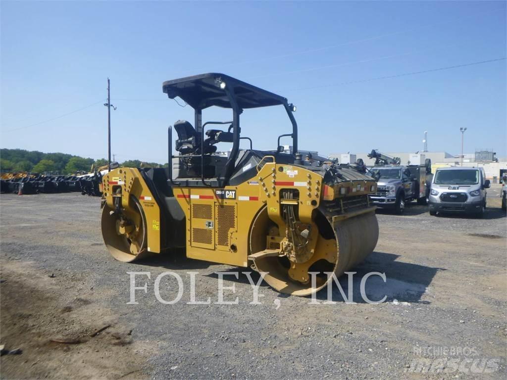 CAT CB64B Rouleaux tandem