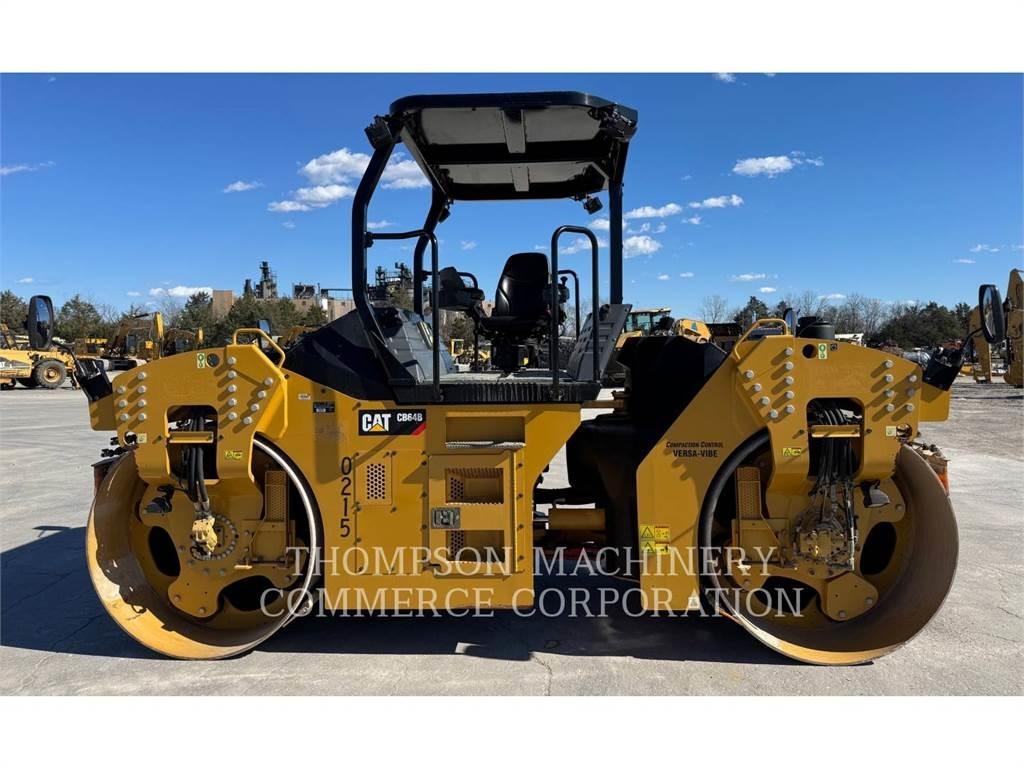 CAT CB64B Rouleaux tandem