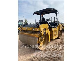 CAT CB66B Compacteur de sol