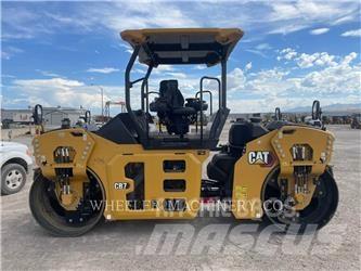 CAT CB7 Rouleaux tandem