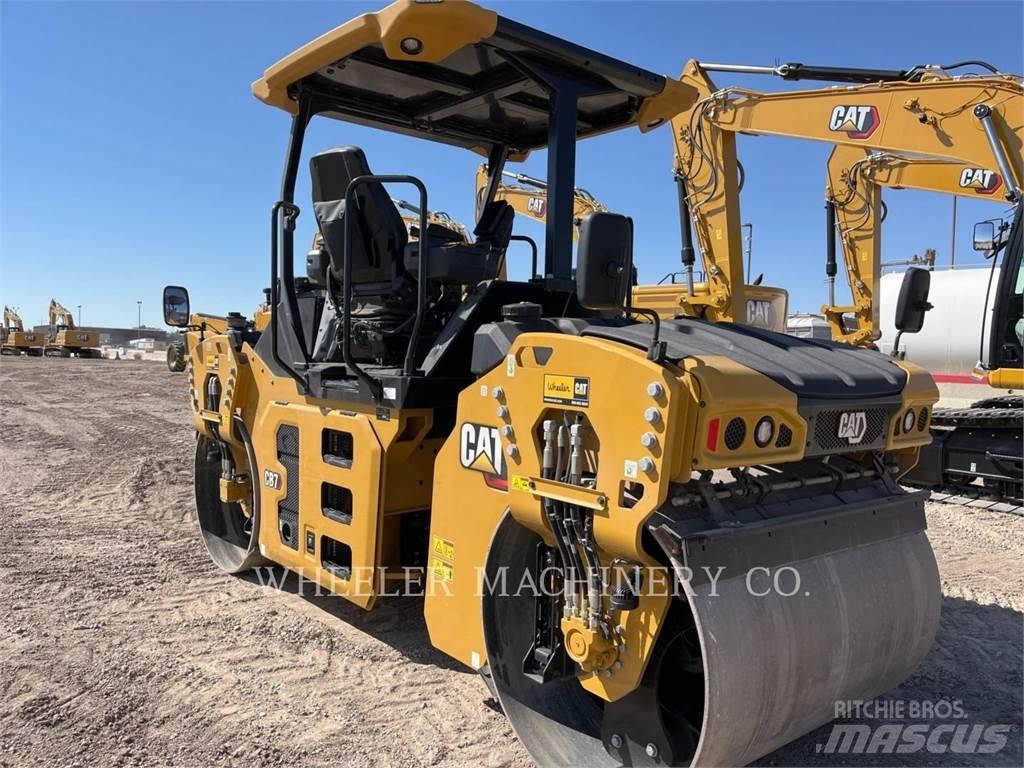 CAT CB7 Rouleaux tandem