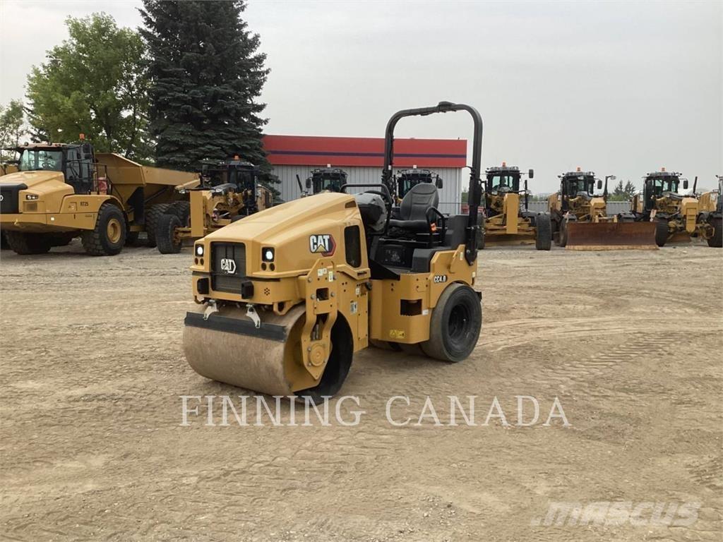 CAT CC 4.0 Compacteur de sol