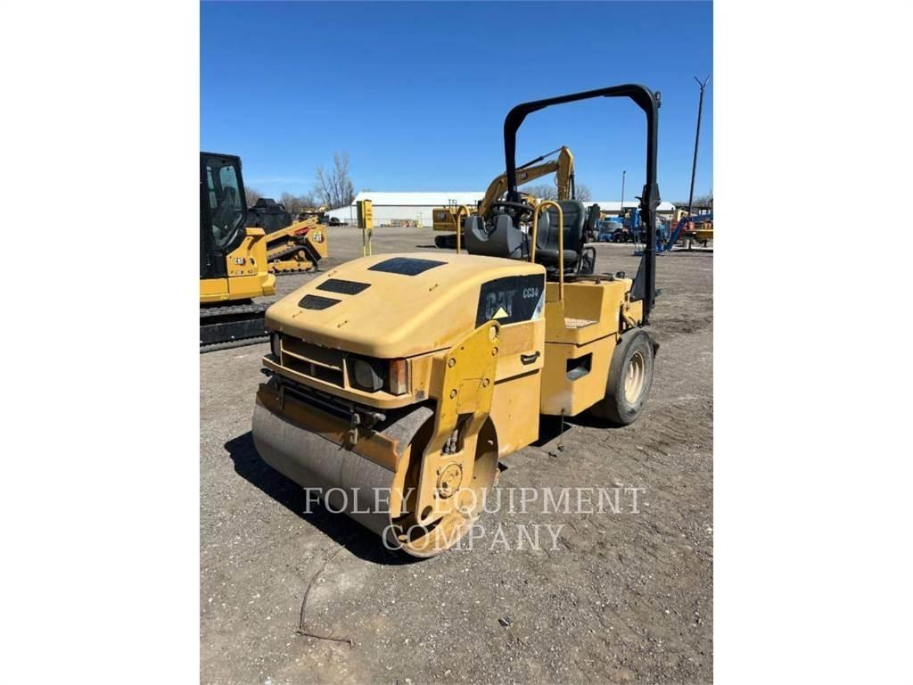 CAT CC34 Compacteur de sol