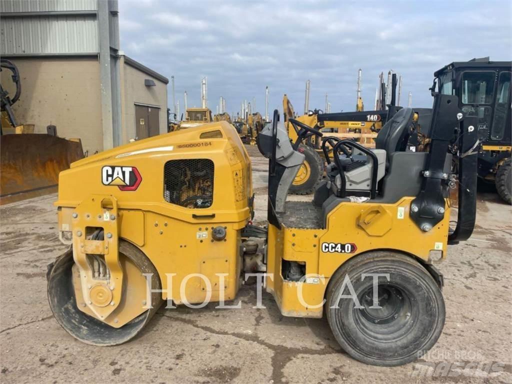 CAT CC4.0 Bouteurs sur roues