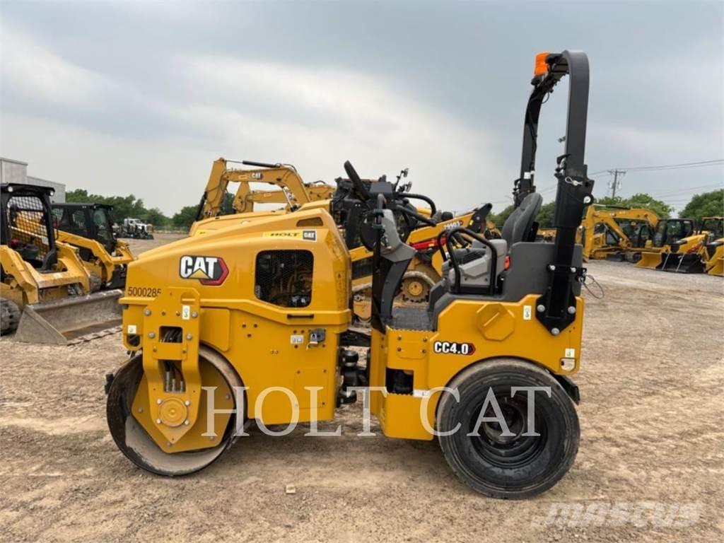 CAT CC4.0 Bouteurs sur roues