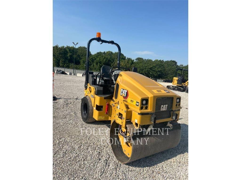 CAT CC4.0-03 Compacteur de sol