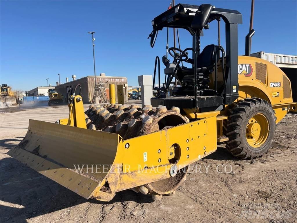 CAT CP44B Rouleaux monocylindre