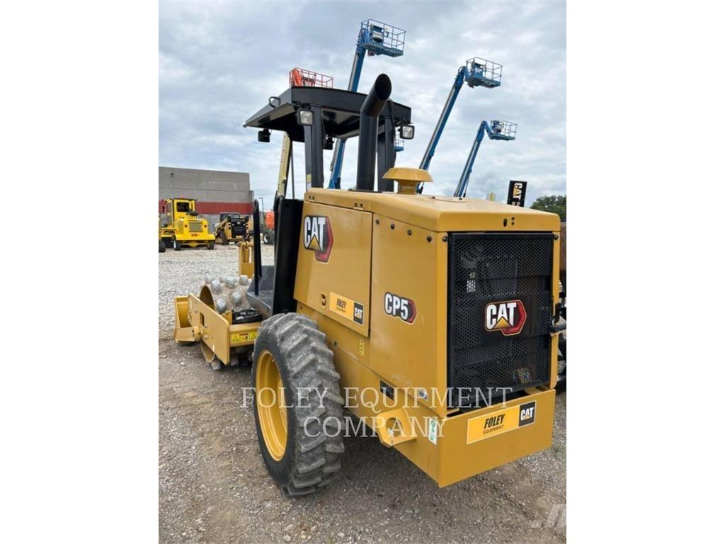 CAT CP5-03 Compacteur de sol