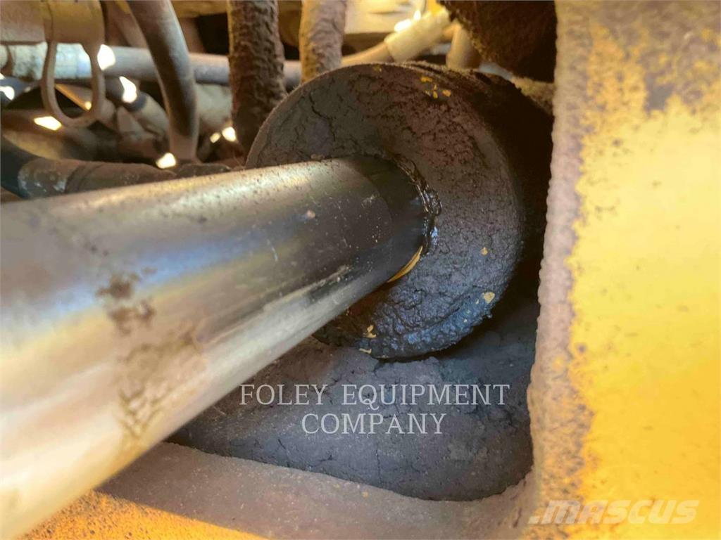 CAT CP56 Compacteur de sol