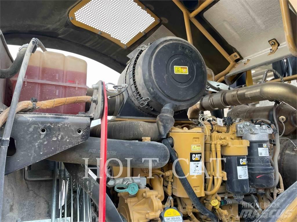CAT CP56B Compacteur de sol