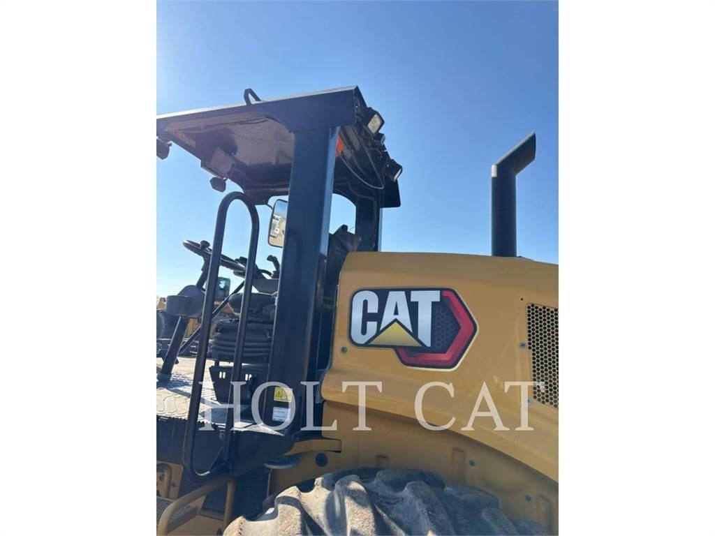 CAT CP56B Compacteur de sol