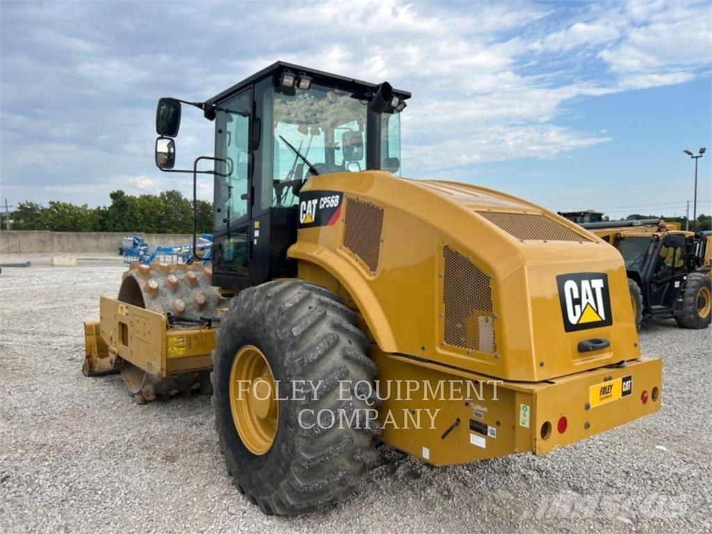 CAT CP56B Compacteur de sol