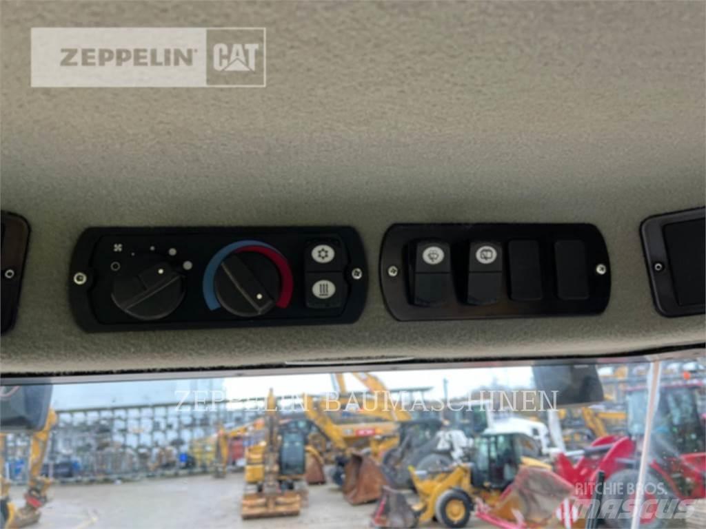 CAT CP68B Compacteur de sol