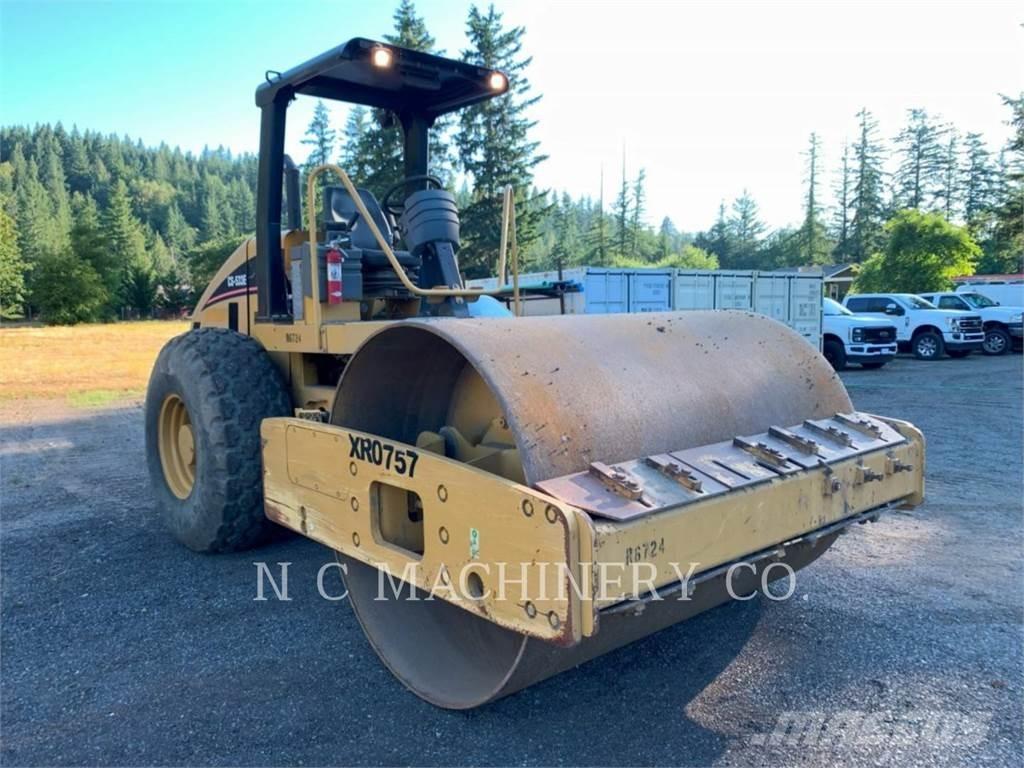 CAT CS-533E Finisseur
