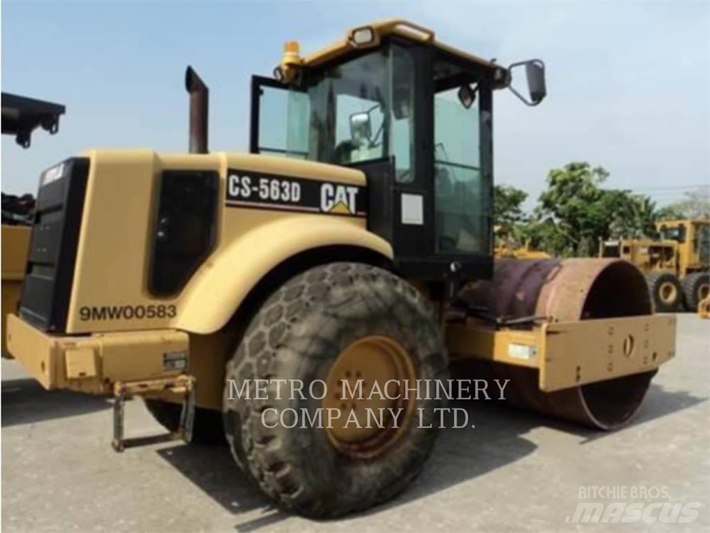 CAT CS-563DAW Rouleaux monocylindre