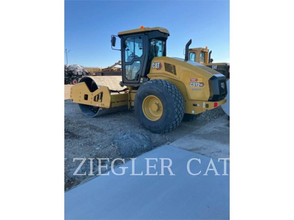 CAT CS12GC Compacteur de sol