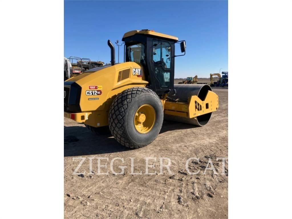 CAT CS12GC Compacteur de sol