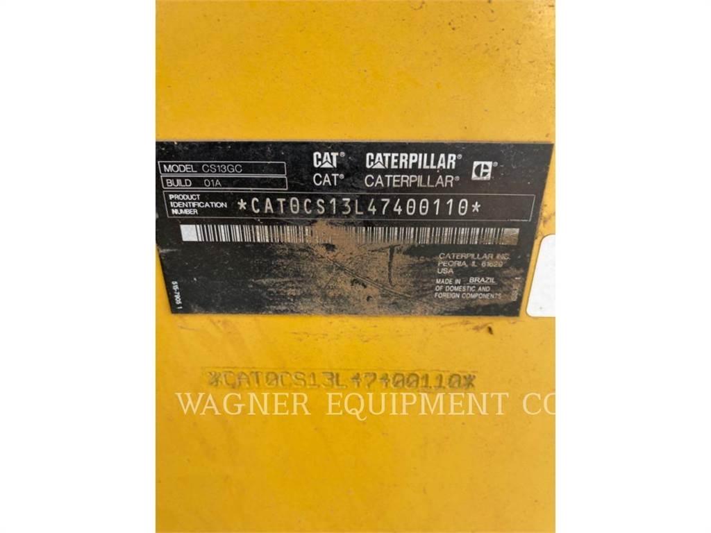 CAT CS13GC Compacteur de sol