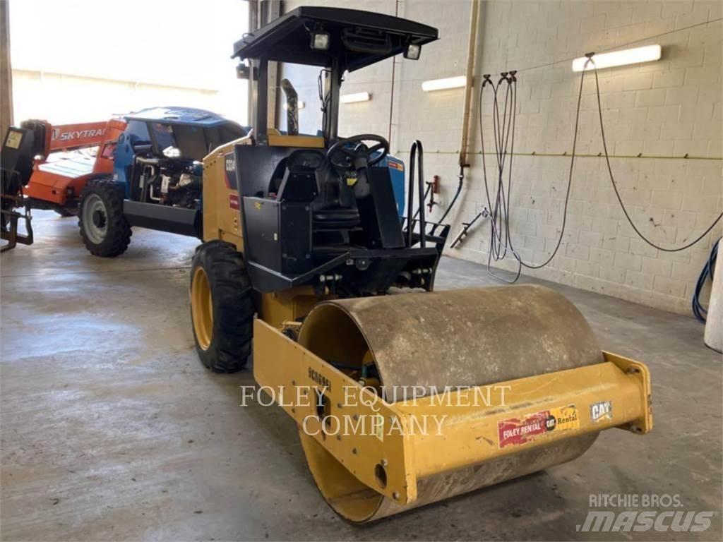 CAT CS34 Compacteur de sol