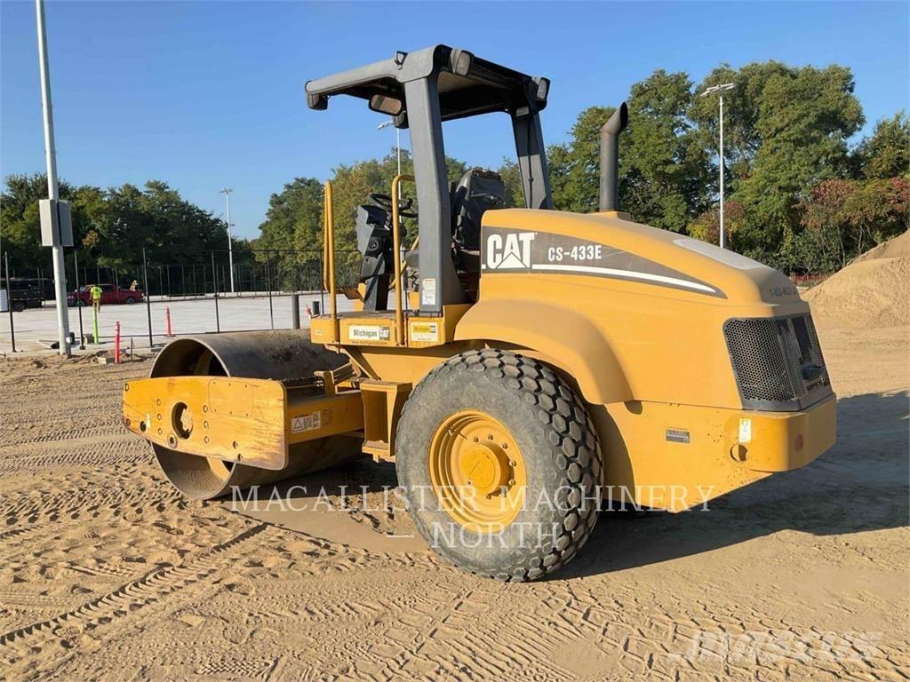 CAT CS433E Rouleaux monocylindre