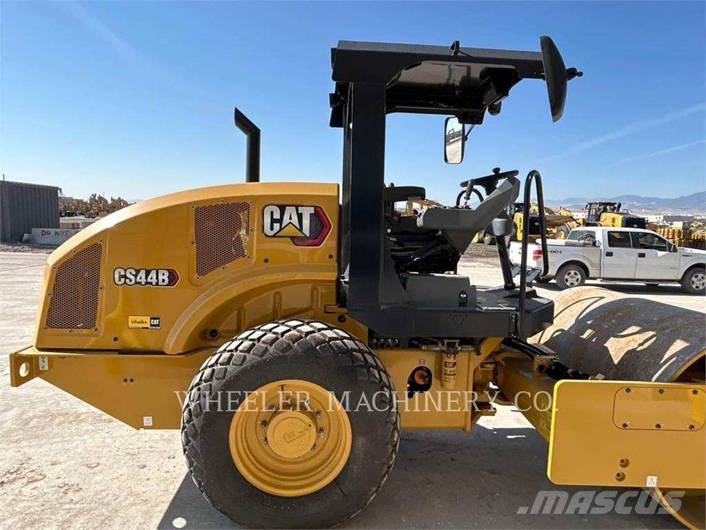 CAT CS44B Rouleaux monocylindre