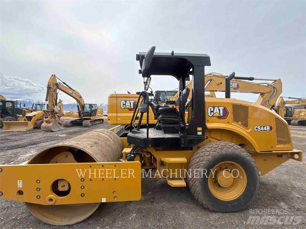 CAT CS44B Rouleaux monocylindre