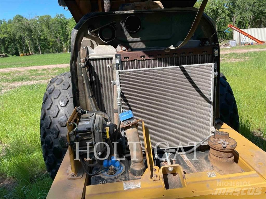 CAT CS56B Rouleaux monocylindre