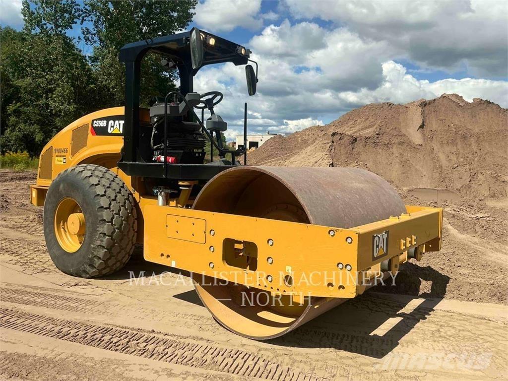 CAT CS56B Rouleaux monocylindre