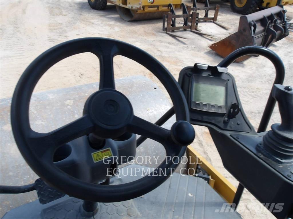 CAT CS56B Rouleaux monocylindre
