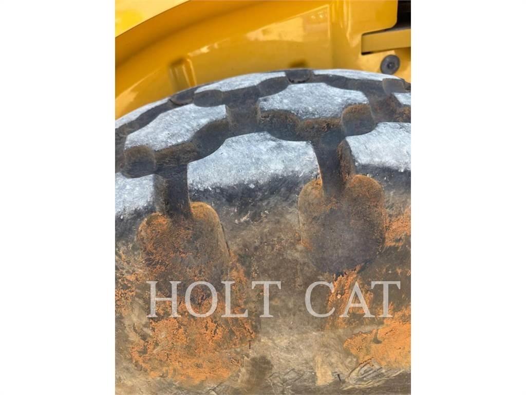 CAT CS64B Rouleaux monocylindre