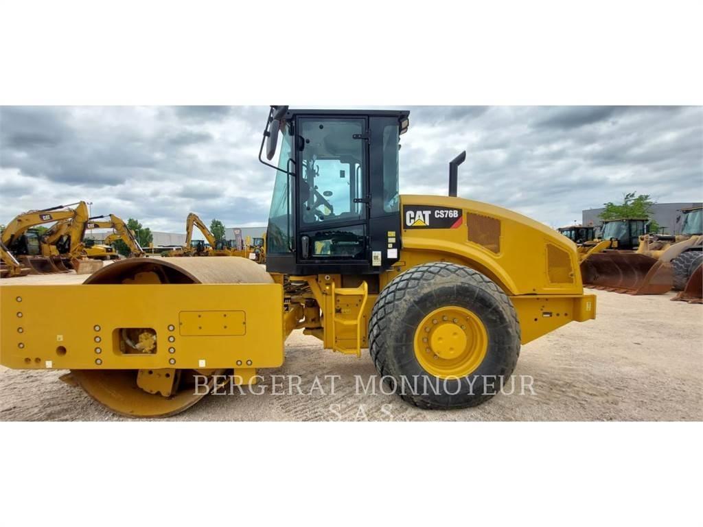 CAT CS76B 4F Compacteur de sol