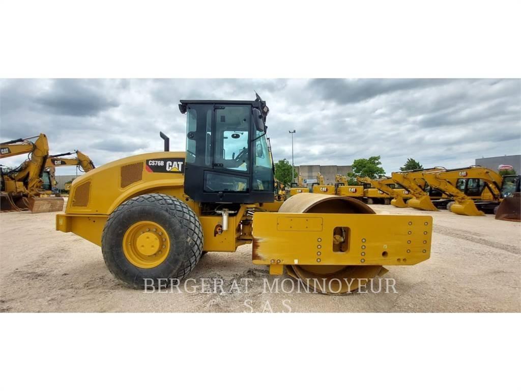 CAT CS76B 4F Compacteur de sol