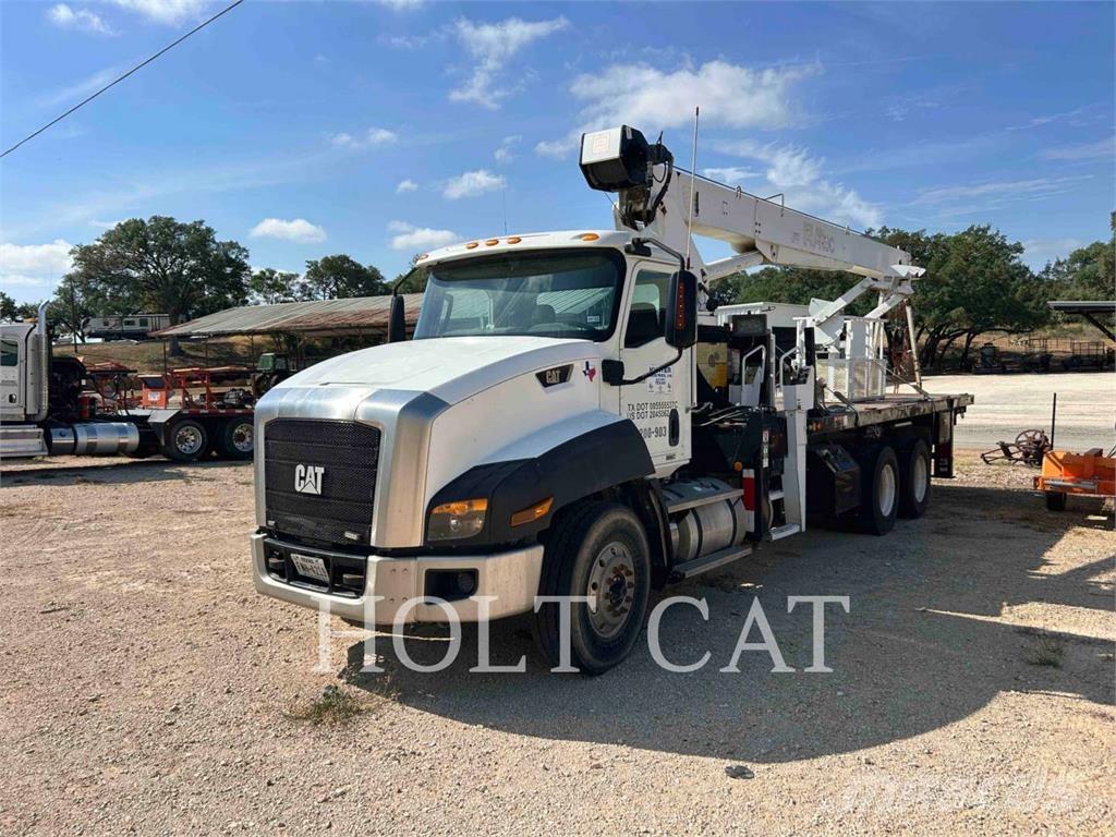 CAT CT660S Autre camion