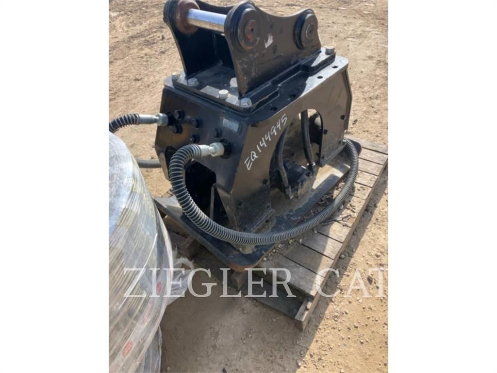 CAT CVP40 Compacteur de sol