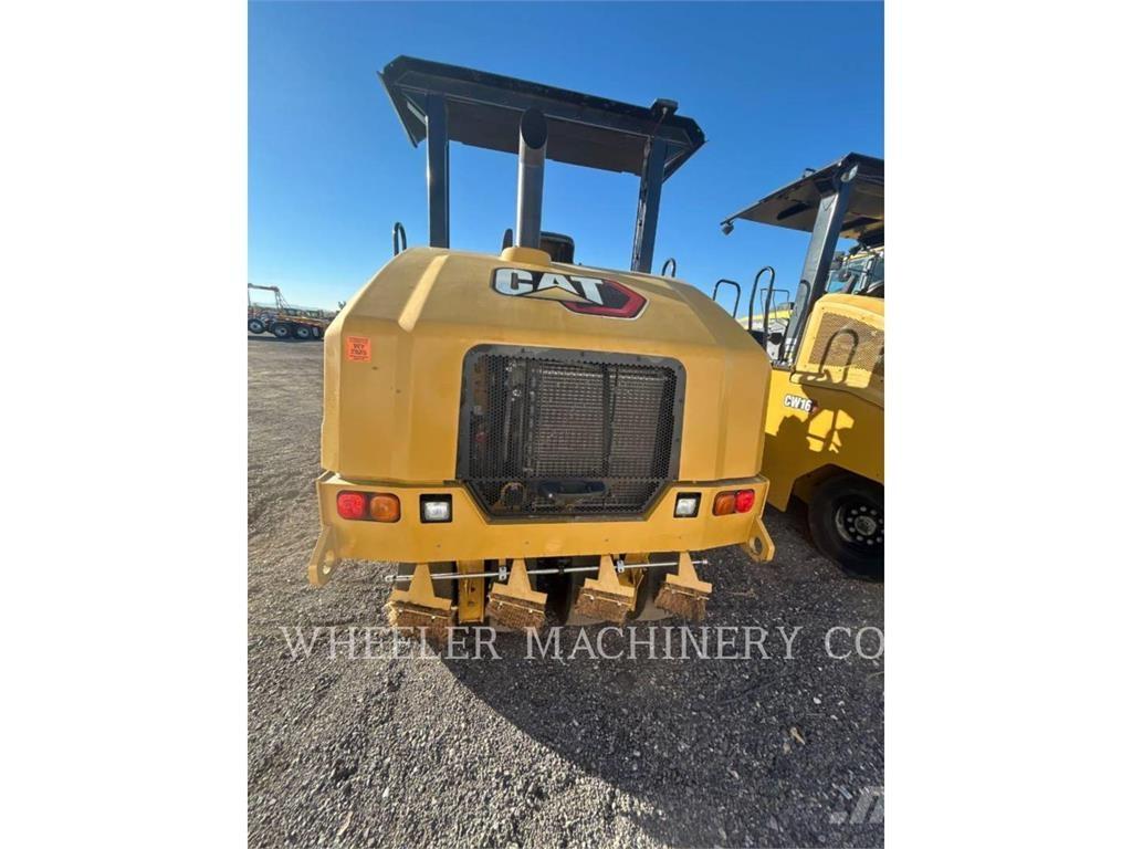 CAT CW16 Rouleaux à pneumatiques