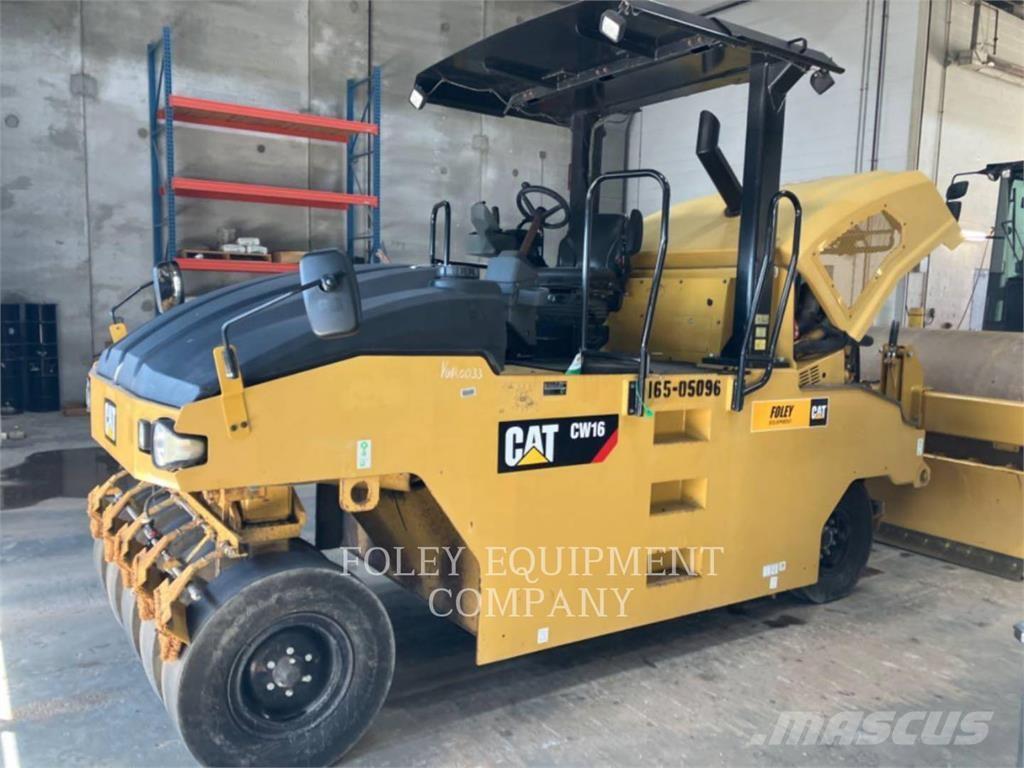 CAT CW16 Compacteur de sol