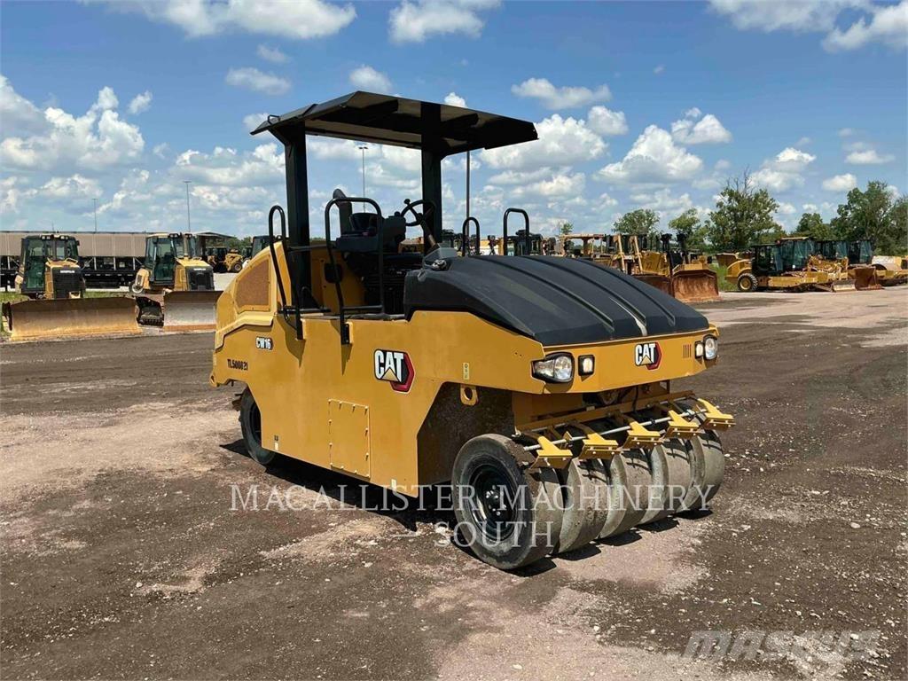 CAT CW16 Rouleaux à pneumatiques