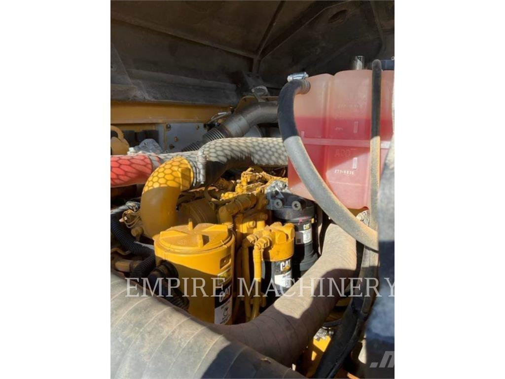 CAT CW34 Rouleaux à pneumatiques