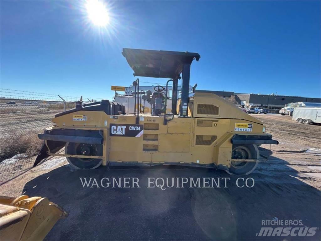 CAT CW34 Compacteur de sol