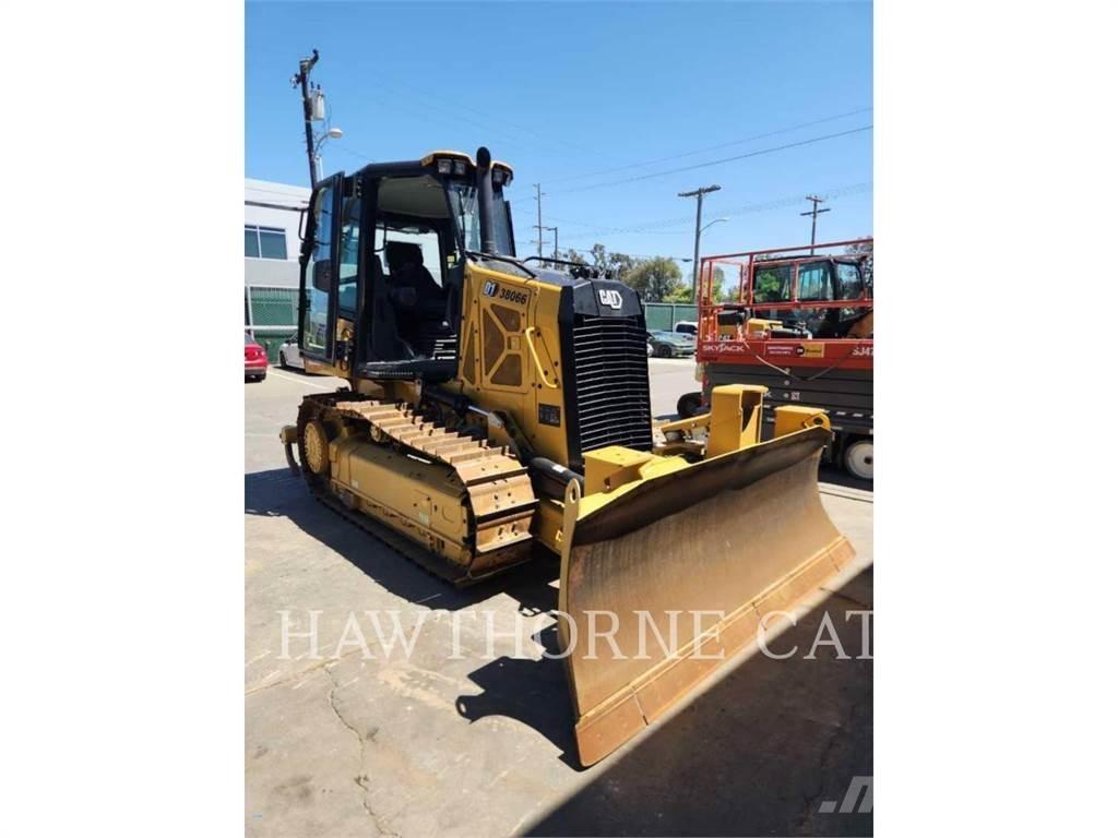 CAT D1 Bouteurs sur chenilles