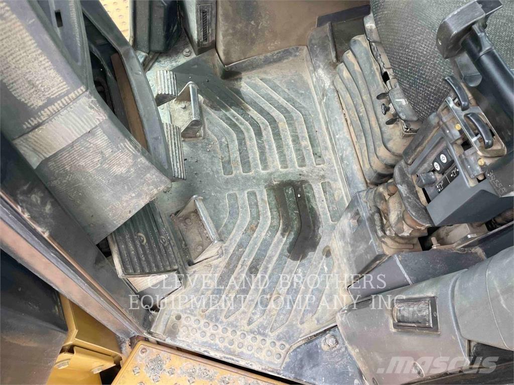 CAT D10T Bouteurs sur chenilles