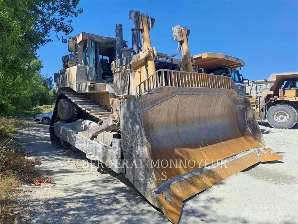 CAT D10T Bouteurs sur chenilles